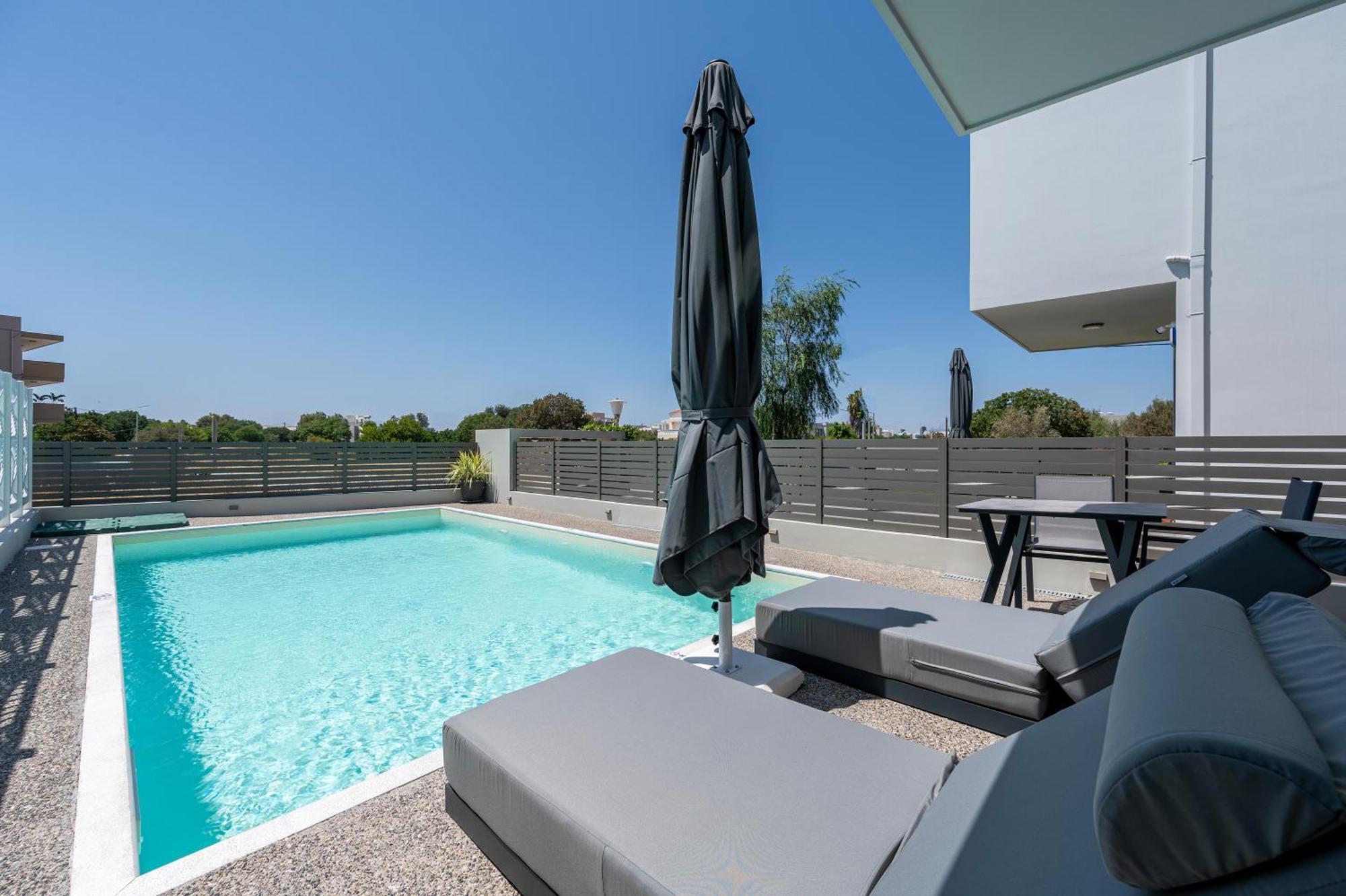 Villa Kares With Private Pool By Estia