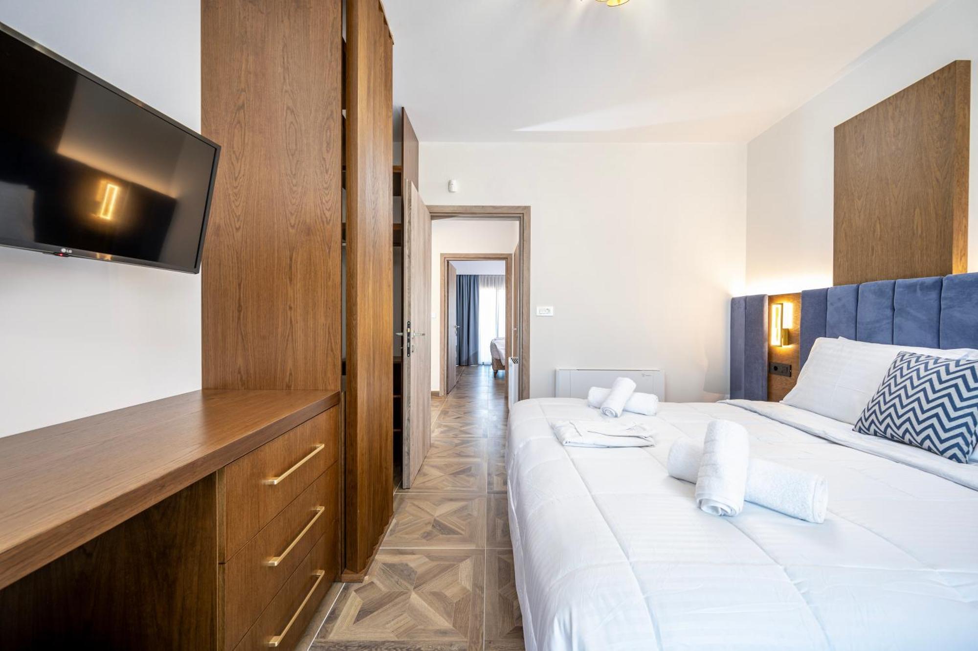 Villa Kares With Private Pool By Estia